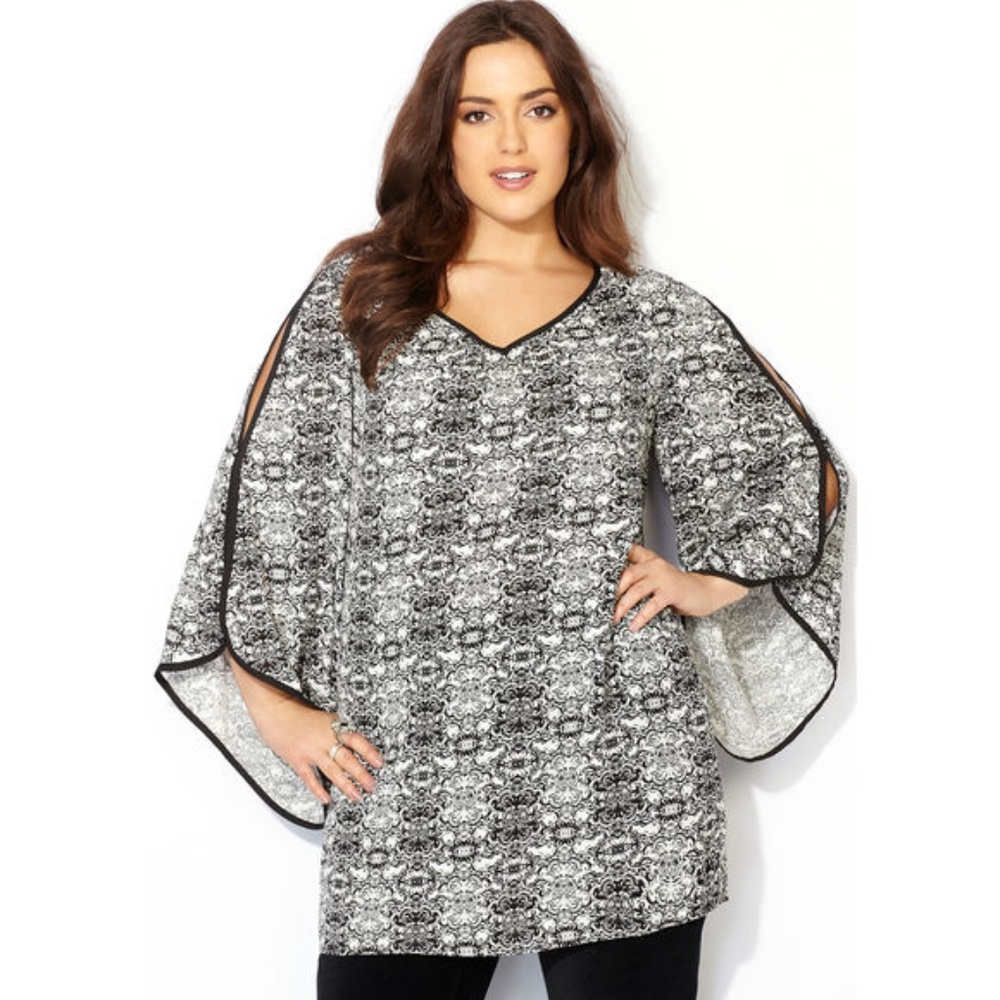 Avenue Damask Cold Shoulder Blouse  ** 18/20